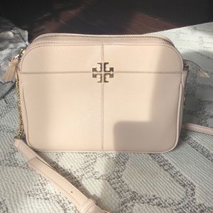 TORY BURCH CROSSBODY 💕💕